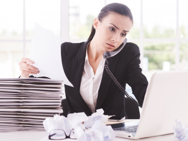 NGƯỜI ĐI LÀM BẬN RỘN